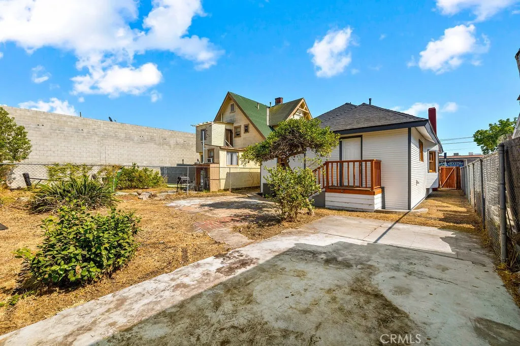 1519 W 22nd Place, Los Angeles, California 90007 home-pic-29